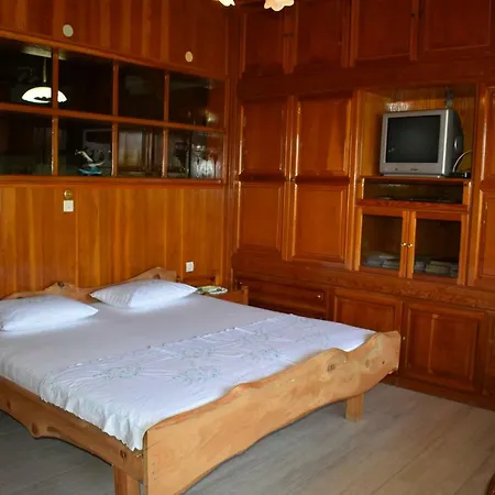 Maria's